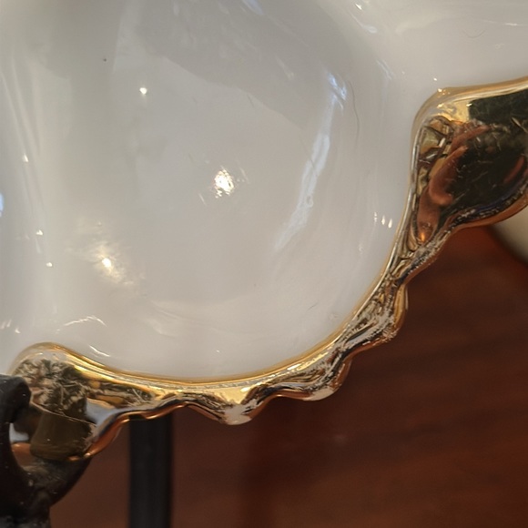 Anchor Hocking Vintage Milk Glass Deviled Eggs
Serving Platter Gold Trimmed - Picture 8 of 10